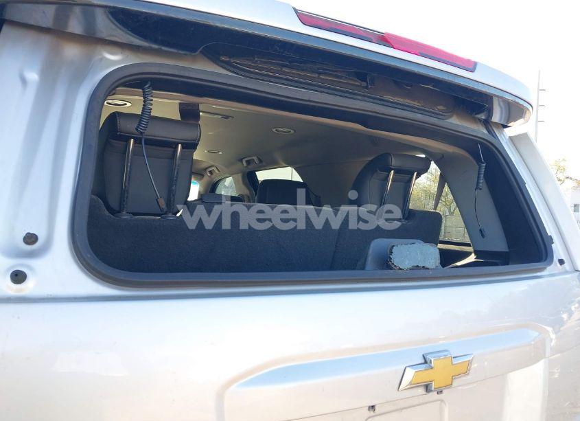 Photo 6 of 2015 Chevrolet Tahoe LT (VIN 1GNSCBKC5FR223729)