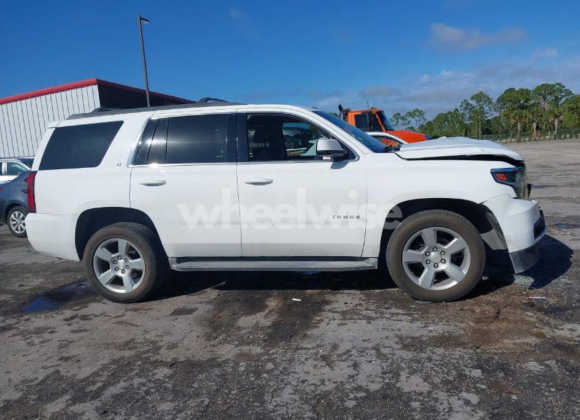 Photo 13 of 2015 Chevrolet Tahoe LT (VIN 1GNSCBKC5FR296745)