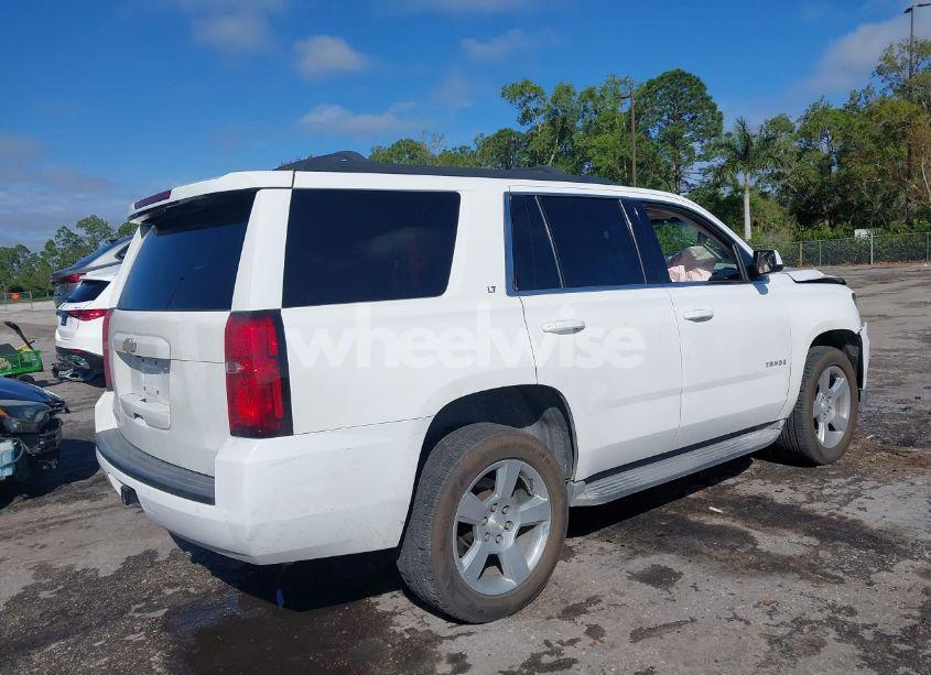 Photo 4 of 2015 Chevrolet Tahoe LT (VIN 1GNSCBKC5FR296745)