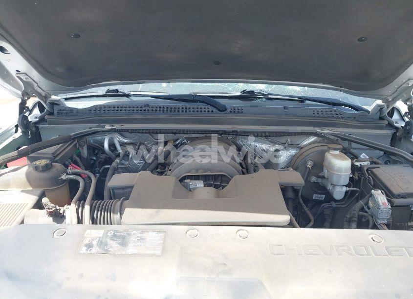 Photo 10 of 2016 Chevrolet Tahoe LT (VIN 1GNSCBKC5GR345900)