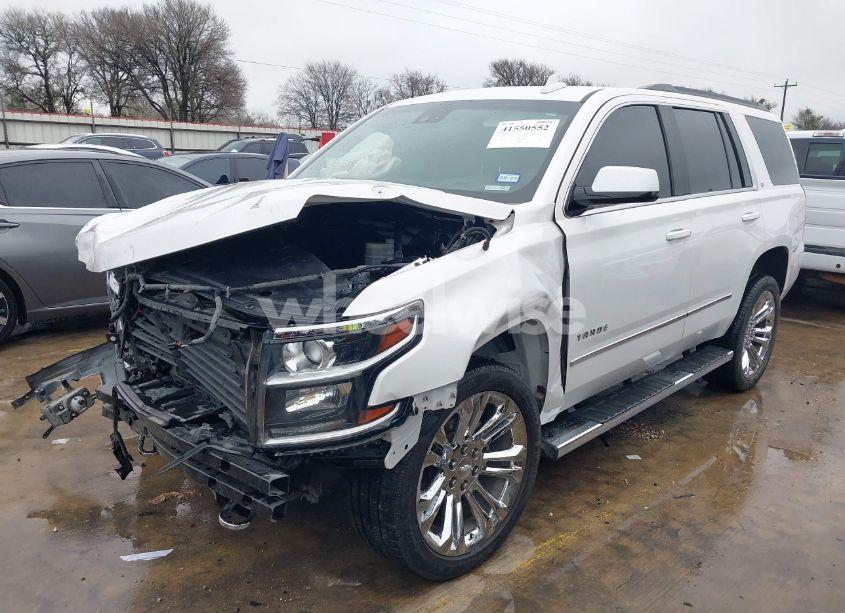 Photo 2 of 2018 Chevrolet Tahoe LT (VIN 1GNSCBKC5JR323595)