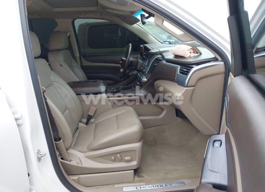 Photo 5 of 2018 Chevrolet Tahoe LT (VIN 1GNSCBKC5JR323595)