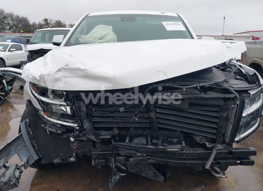 Photo 6 of 2018 Chevrolet Tahoe LT (VIN 1GNSCBKC5JR323595)