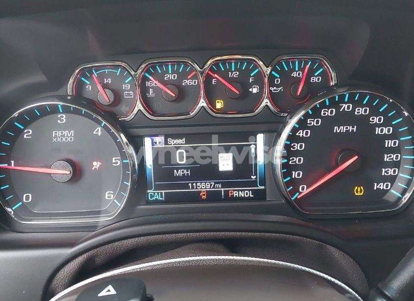 Photo 7 of 2018 Chevrolet Tahoe LT (VIN 1GNSCBKC5JR323595)