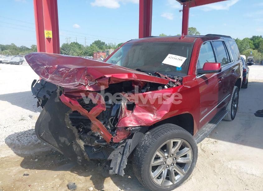 Photo 2 of 2018 Chevrolet Tahoe LT (VIN 1GNSCBKC5JR385935)