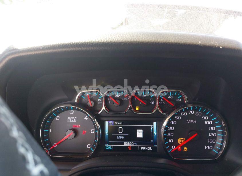 Photo 7 of 2018 Chevrolet Tahoe LT (VIN 1GNSCBKC5JR385935)