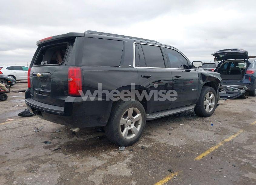 Photo 4 of 2015 Chevrolet Tahoe LT (VIN 1GNSCBKC6FR303797)