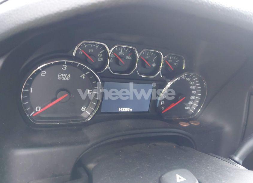 Photo 7 of 2015 Chevrolet Tahoe LT (VIN 1GNSCBKC6FR303797)