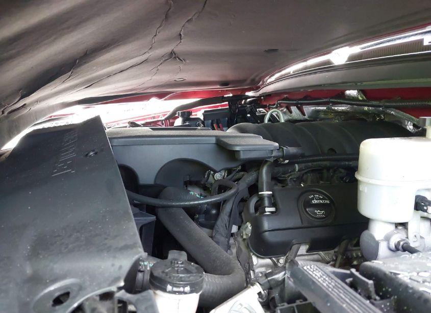 Photo 10 of 2015 Chevrolet Tahoe LT (VIN 1GNSCBKC6FR617871)