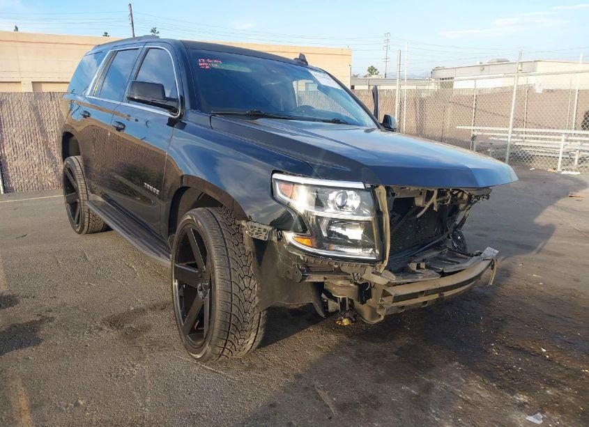 2015 Chevrolet Tahoe LT (VIN 1GNSCBKC6FR647260) main photo