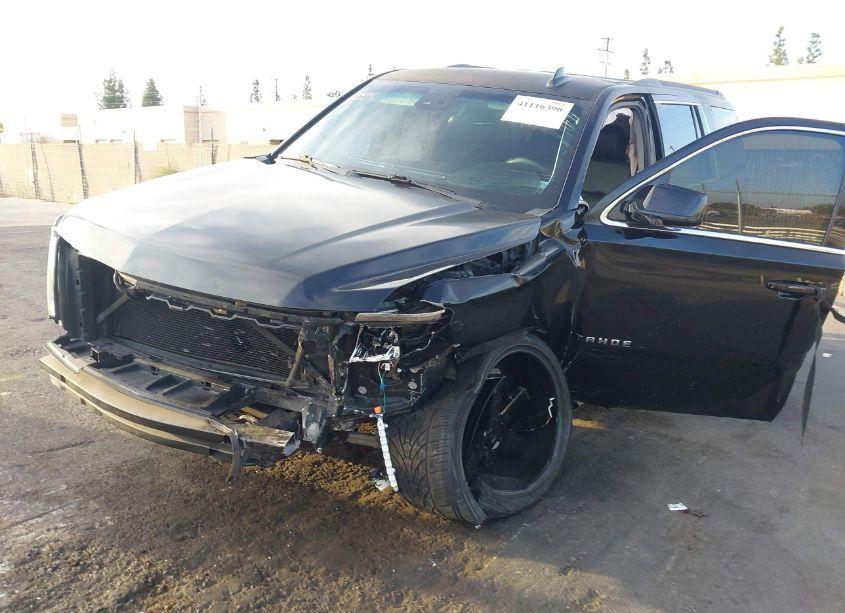 Photo 2 of 2015 Chevrolet Tahoe LT (VIN 1GNSCBKC6FR647260)