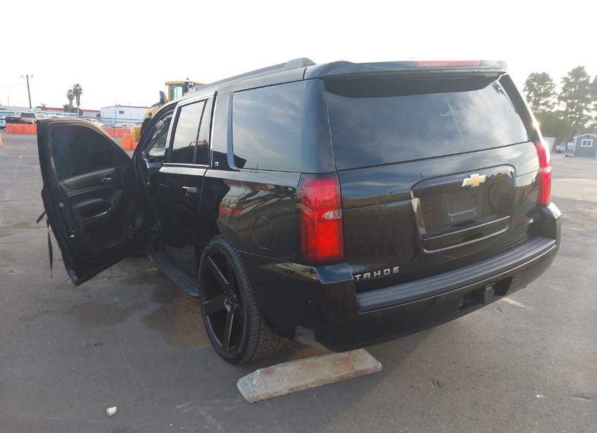 Photo 3 of 2015 Chevrolet Tahoe LT (VIN 1GNSCBKC6FR647260)