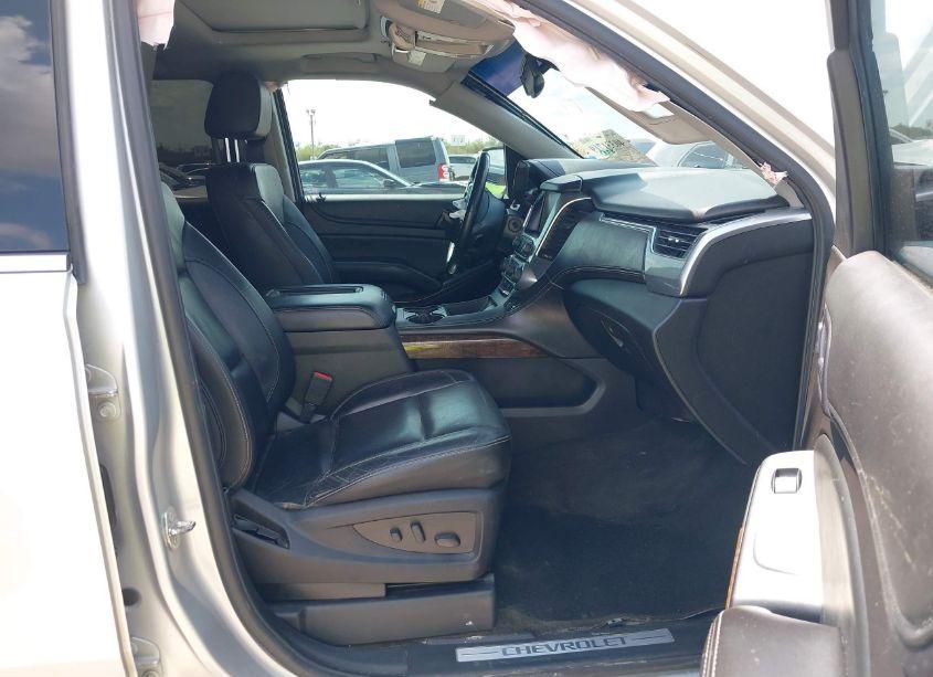 Photo 5 of 2016 Chevrolet Tahoe LT (VIN 1GNSCBKC6GR190354)