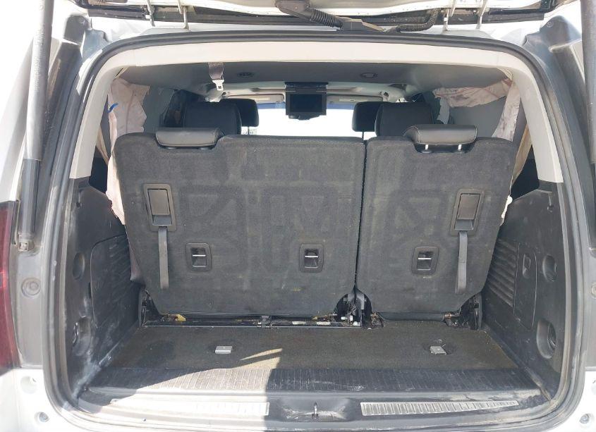 Photo 8 of 2016 Chevrolet Tahoe LT (VIN 1GNSCBKC6GR190354)