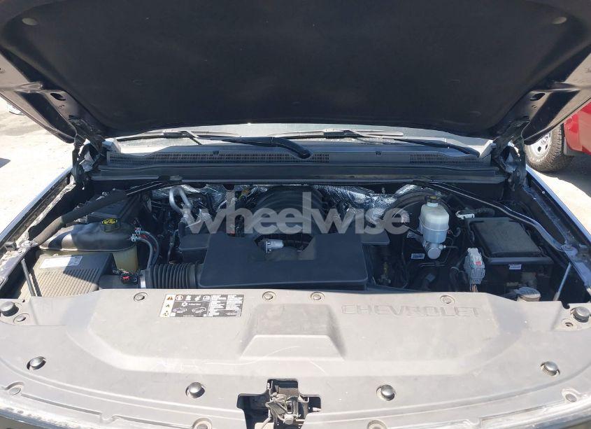 Photo 10 of 2017 Chevrolet Tahoe LT (VIN 1GNSCBKC6HR323891)