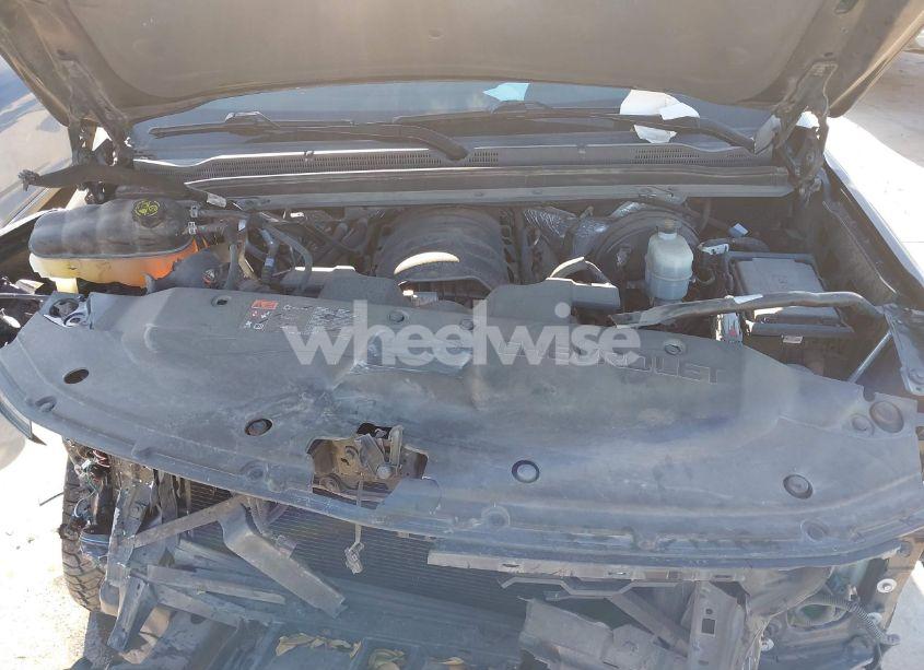 Photo 10 of 2015 Chevrolet Tahoe LT (VIN 1GNSCBKC7FR180804)