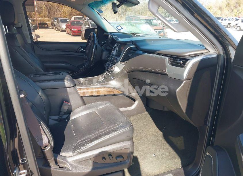 Photo 5 of 2016 Chevrolet Tahoe LT (VIN 1GNSCBKC7GR360415)