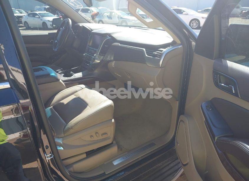 Photo 5 of 2016 Chevrolet Tahoe LT (VIN 1GNSCBKC7GR382401)