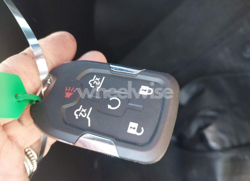 Photo 10 of 2016 Chevrolet Tahoe LT (VIN 1GNSCBKC7GR426574)