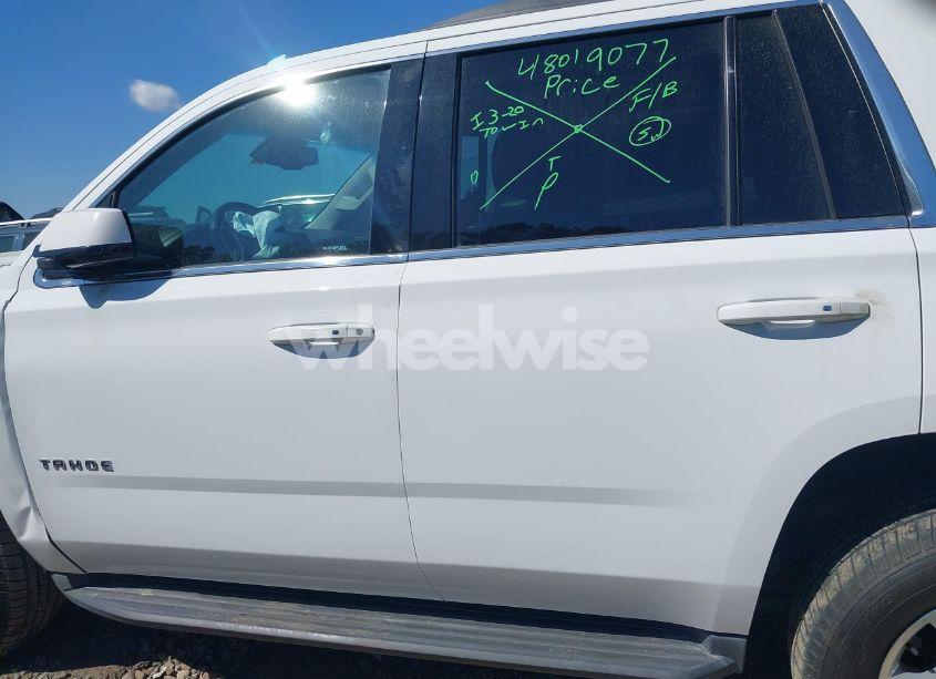 Photo 14 of 2016 Chevrolet Tahoe LT (VIN 1GNSCBKC7GR426574)