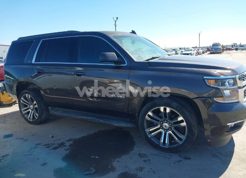 Photo 13 of 2017 Chevrolet Tahoe LT (VIN 1GNSCBKC7HR122971)