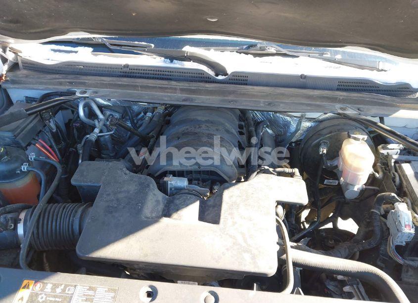 Photo 10 of 2017 Chevrolet Tahoe C1500 LT (VIN 1GNSCBKC7HR282624)