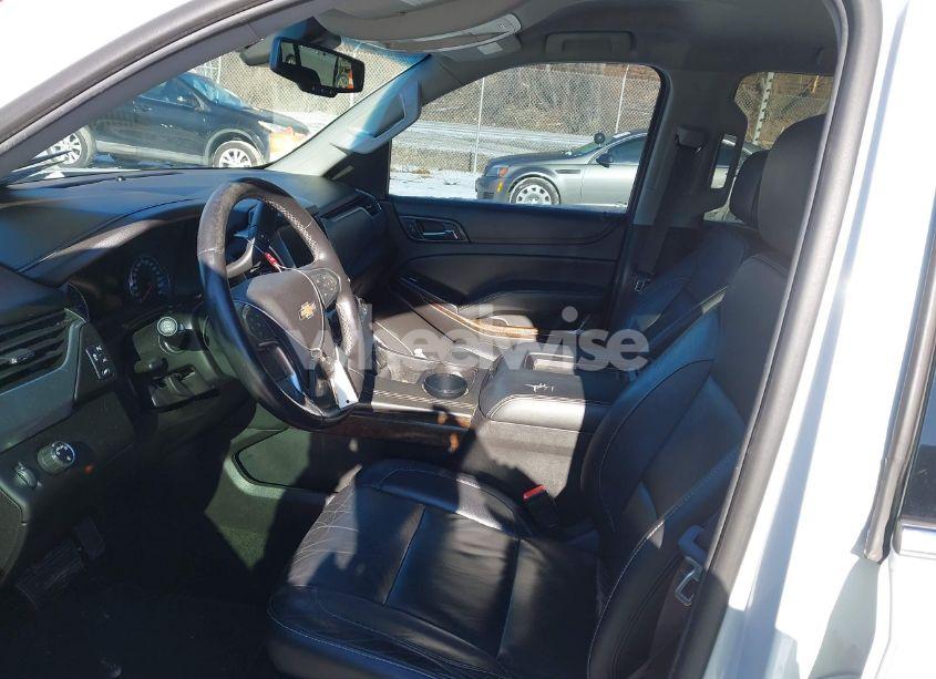 Photo 5 of 2017 Chevrolet Tahoe C1500 LT (VIN 1GNSCBKC7HR282624)