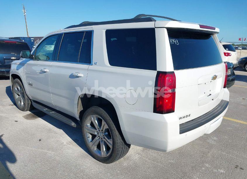 Photo 3 of 2018 Chevrolet Tahoe LT (VIN 1GNSCBKC7JR101043)