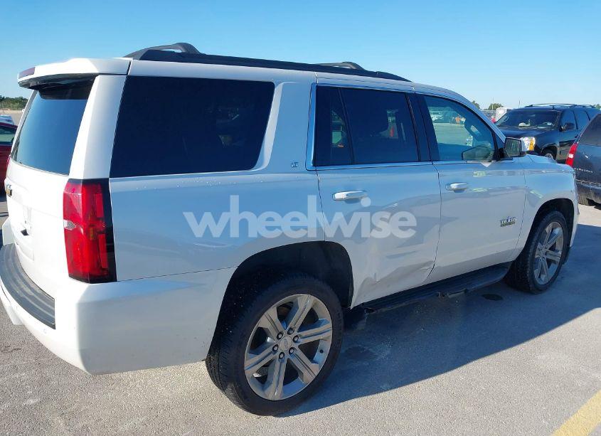 Photo 6 of 2018 Chevrolet Tahoe LT (VIN 1GNSCBKC7JR101043)
