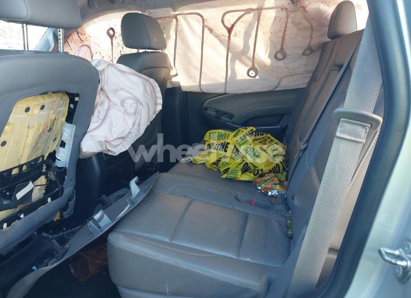 Photo 8 of 2015 Chevrolet Tahoe LT (VIN 1GNSCBKC8FR120417)