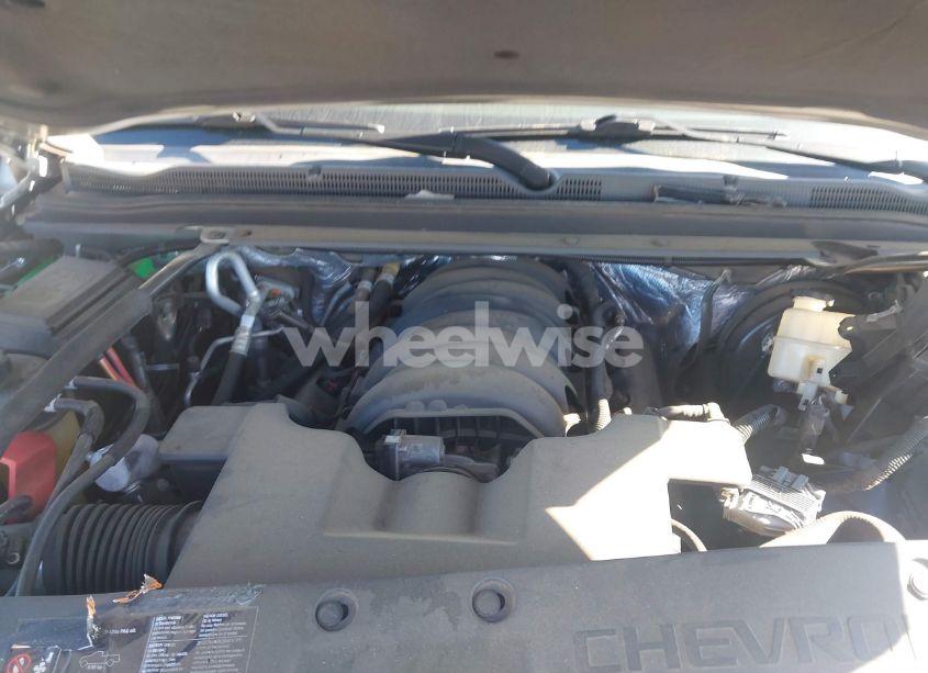 Photo 10 of 2015 Chevrolet Tahoe LT (VIN 1GNSCBKC8FR646756)