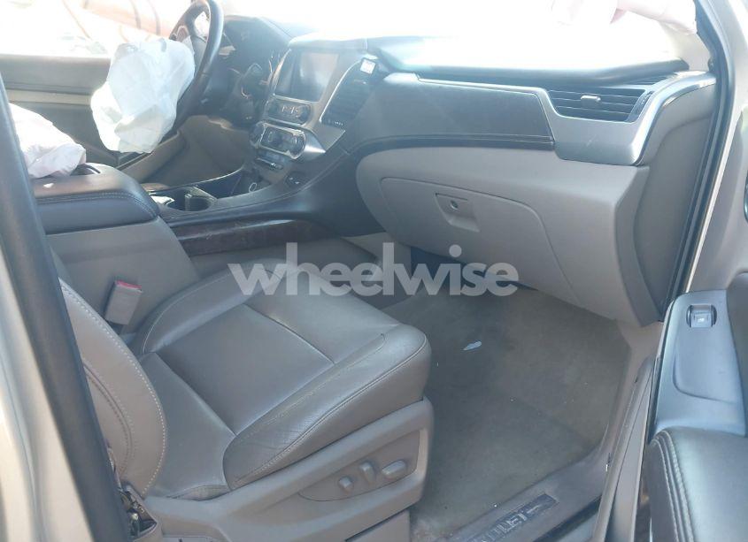 Photo 5 of 2015 Chevrolet Tahoe LT (VIN 1GNSCBKC8FR646756)