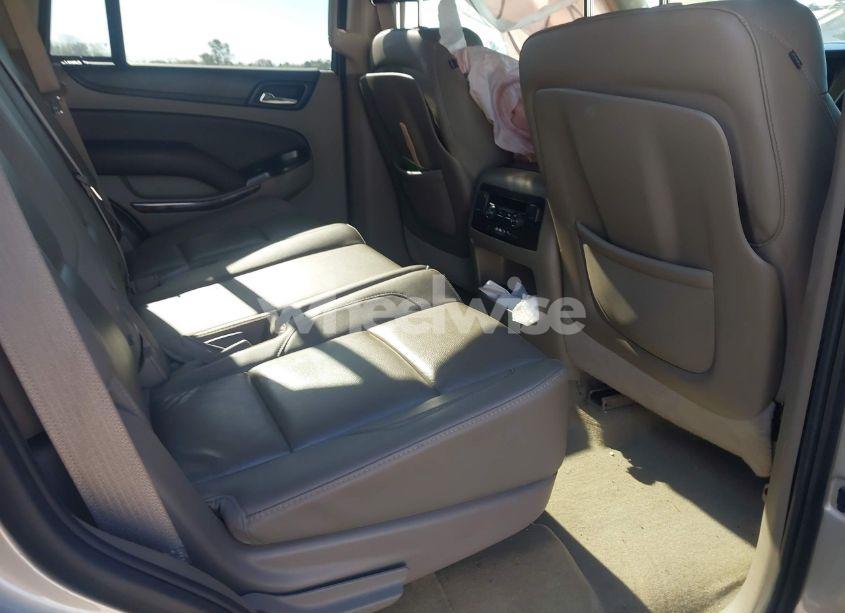 Photo 8 of 2015 Chevrolet Tahoe LT (VIN 1GNSCBKC8FR646756)