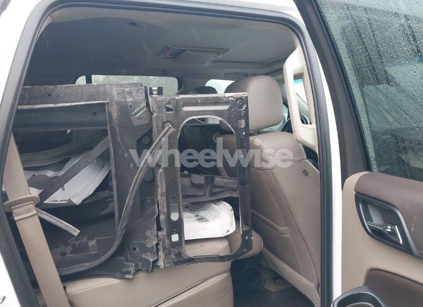 Photo 8 of 2016 Chevrolet Tahoe LT (VIN 1GNSCBKC8GR366806)