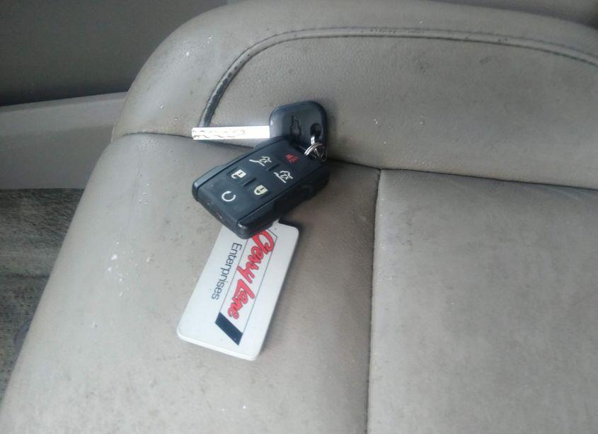 Photo 11 of 2017 Chevrolet Tahoe LT (VIN 1GNSCBKC8HR355712)