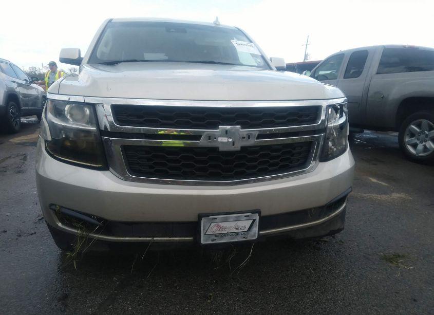 Photo 6 of 2017 Chevrolet Tahoe LT (VIN 1GNSCBKC8HR355712)