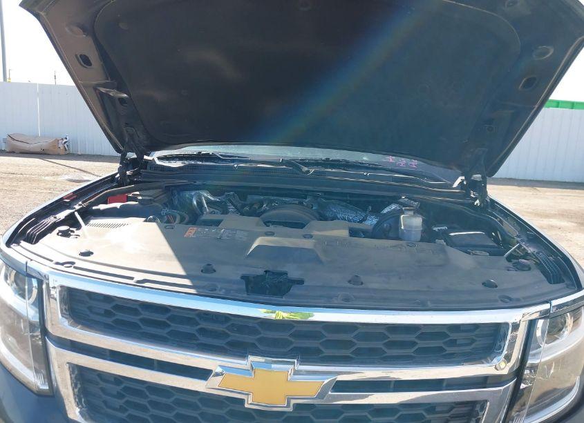 Photo 10 of 2017 Chevrolet Tahoe LT (VIN 1GNSCBKC8HR396342)