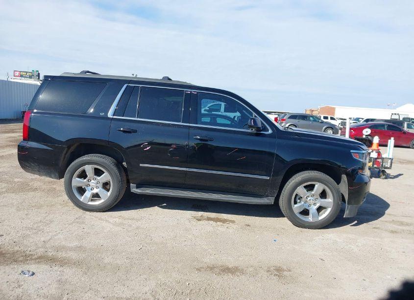 Photo 13 of 2017 Chevrolet Tahoe LT (VIN 1GNSCBKC8HR396342)