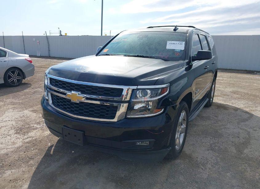 Photo 6 of 2017 Chevrolet Tahoe LT (VIN 1GNSCBKC8HR396342)