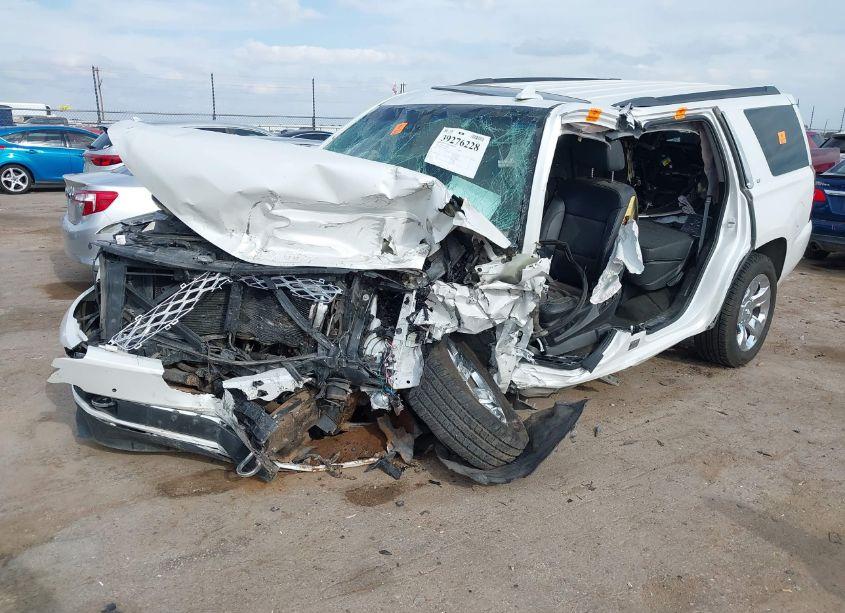 Photo 2 of 2018 Chevrolet Tahoe LT (VIN 1GNSCBKC8JR346059)