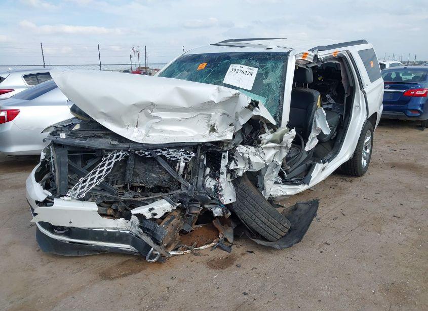 Photo 6 of 2018 Chevrolet Tahoe LT (VIN 1GNSCBKC8JR346059)