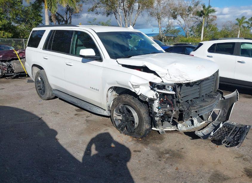 2019 Chevrolet Tahoe LT (VIN 1GNSCBKC8KR118760) main photo