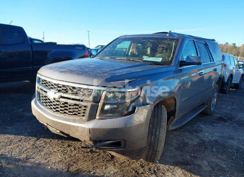 Photo 2 of 2019 Chevrolet Tahoe LT (VIN 1GNSCBKC8KR123828)