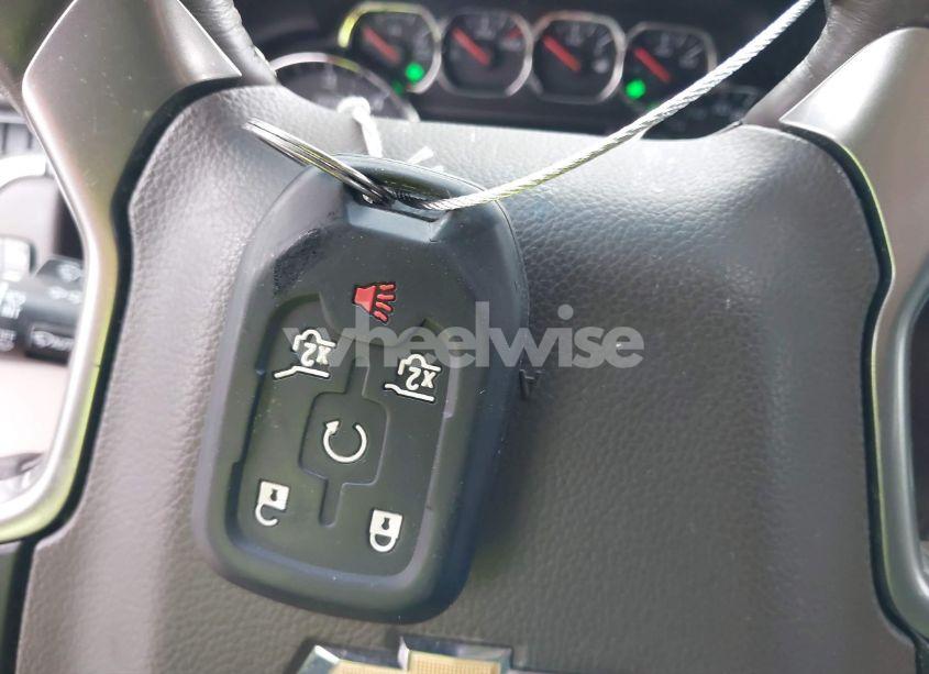 Photo 11 of 2015 Chevrolet Tahoe C1500 LT (VIN 1GNSCBKC9FR116179)