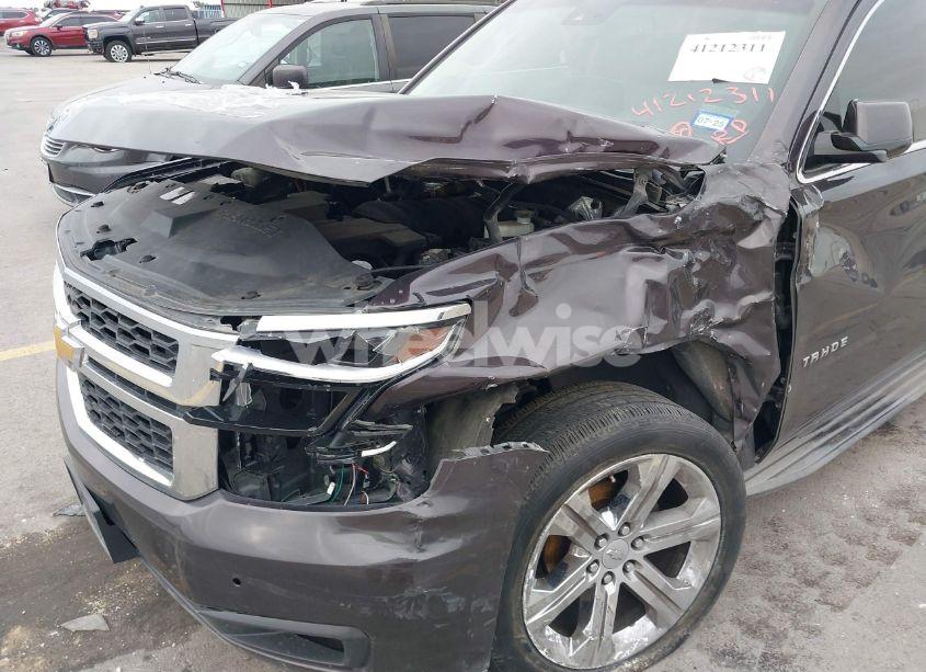 Photo 6 of 2015 Chevrolet Tahoe C1500 LT (VIN 1GNSCBKC9FR116179)