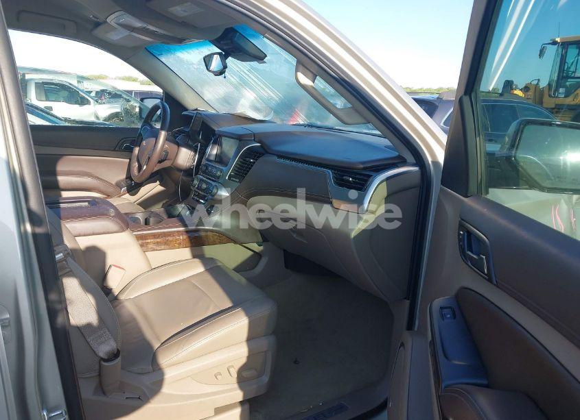 Photo 5 of 2016 Chevrolet Tahoe LT (VIN 1GNSCBKC9GR314133)