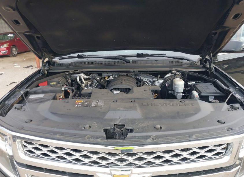 Photo 10 of 2016 Chevrolet Tahoe LT (VIN 1GNSCBKC9GR467935)
