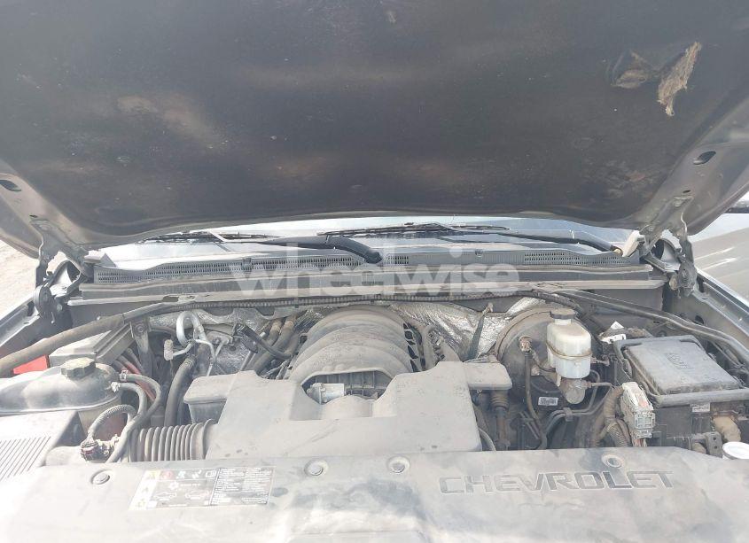 Photo 10 of 2018 Chevrolet Tahoe LT (VIN 1GNSCBKC9JR253048)