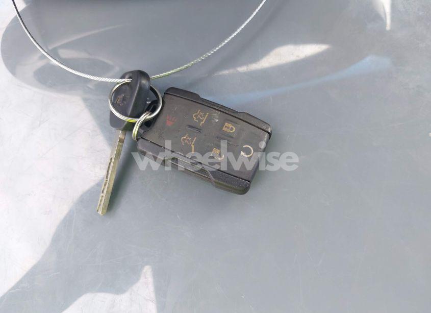 Photo 11 of 2018 Chevrolet Tahoe LT (VIN 1GNSCBKC9JR253048)