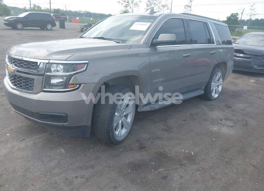 Photo 2 of 2018 Chevrolet Tahoe LT (VIN 1GNSCBKC9JR253048)